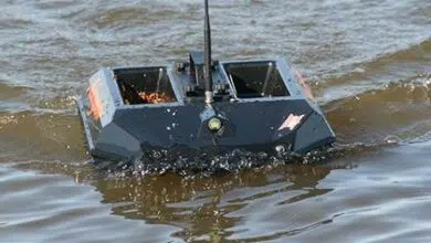 Bateau amorceur pour pêcher la carpe