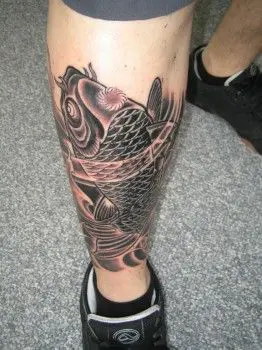 tattoo carpe koi mollet 04