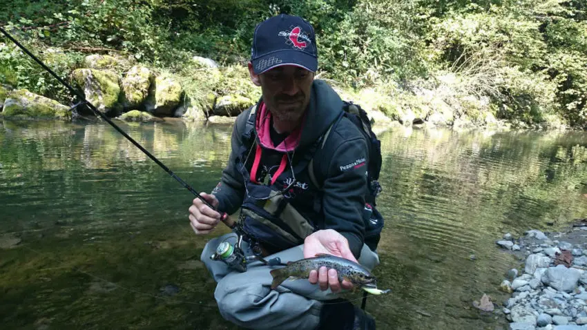 Pêche de la truite aux leurres durs