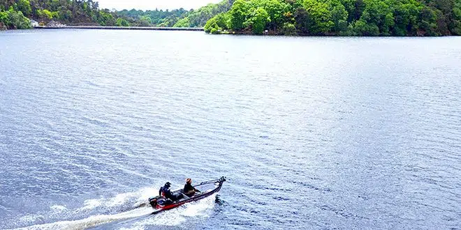 Vidange du lac de Guerlédan