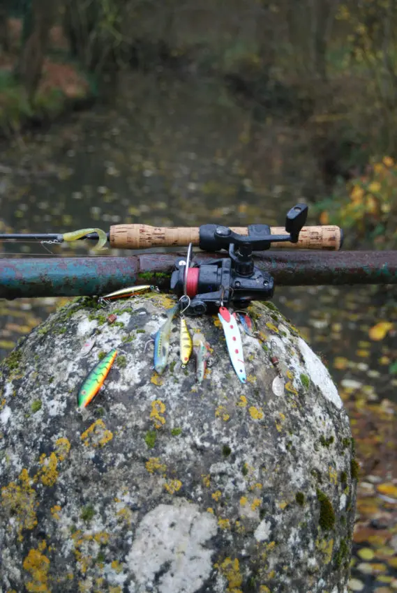 Matériel de pêche pour l'ouverture de la truite