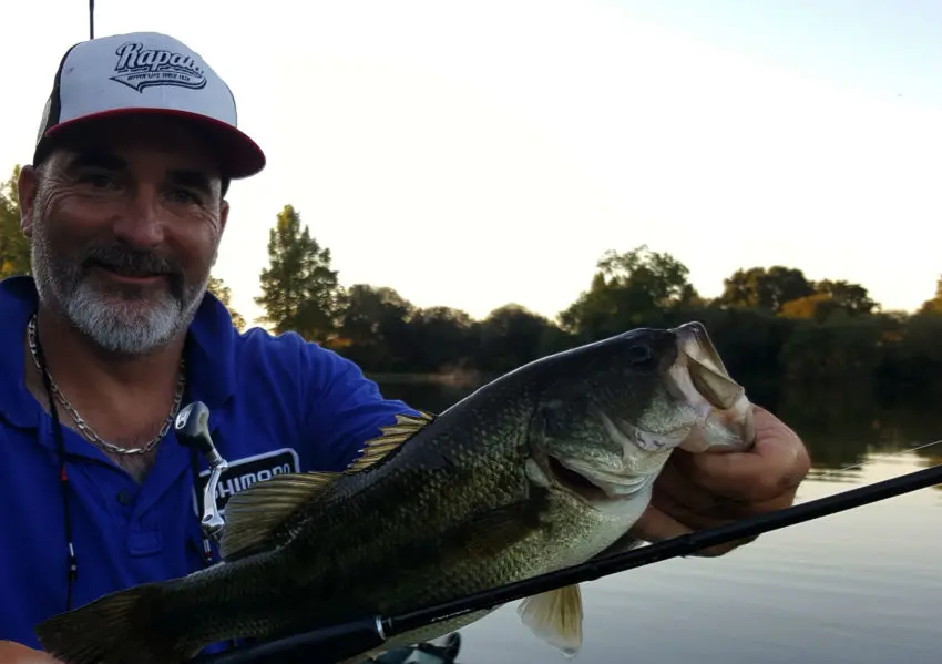 Leurre sonore pour la pêche du black-bass