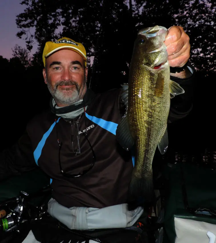 Leurre sonore pour la pêche du black-bass