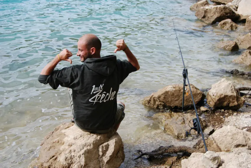 Pêche de la carpe dans les obstacles