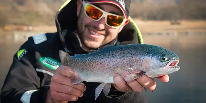 Pêche à la truite en réservoir