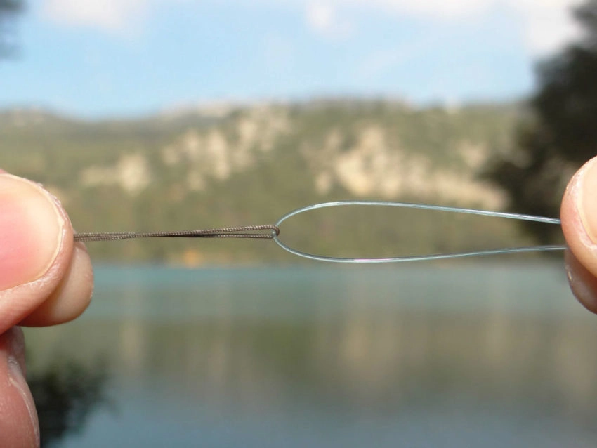 Noeud de chirurgien pour la pêche