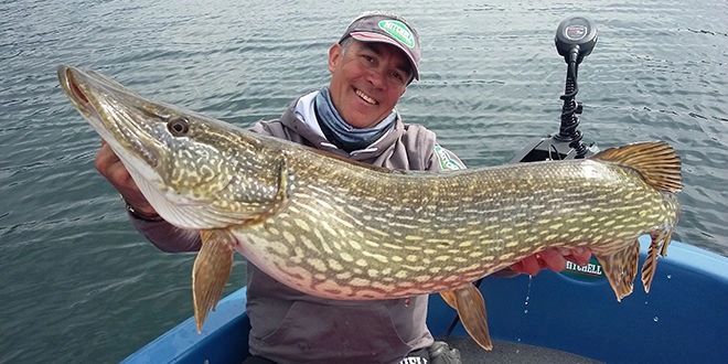 Gros brochet lac Annecy