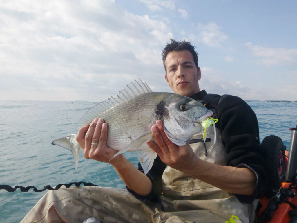 Pêche au Madaï Jig en finesse en mer