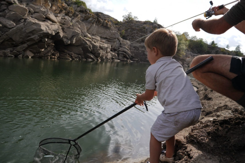 Transmettre la passion de la pêche à son enfant