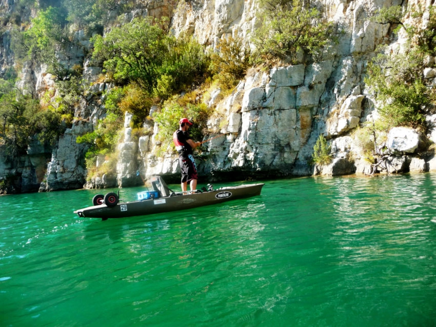 Pêche en kayak des carnassiers d'eau douce