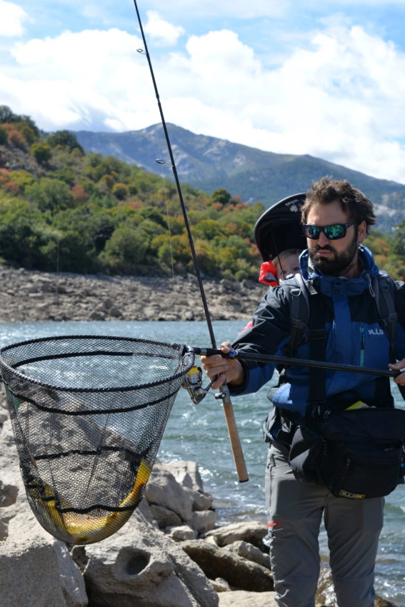 Epuisette pour la pêche des carnassiers