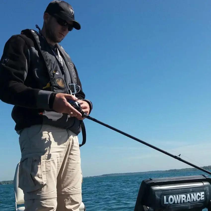 Leurres souples planant pour la pêche des carnassiers