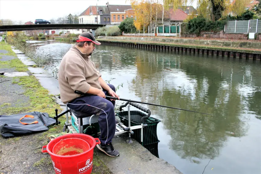 Pêche de la perche au coup en hiver