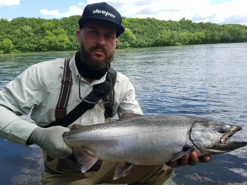 Pêche du saumon royal au Kamchatka