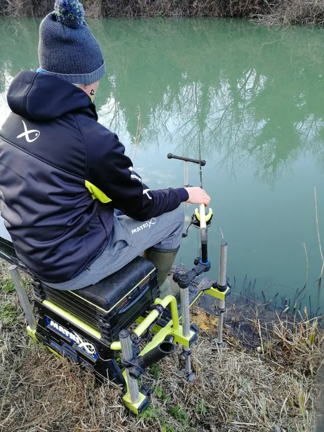 Pêche au pain au feeder