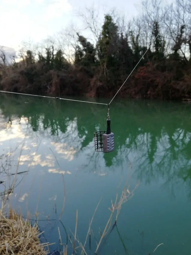 Pêche au pain au feeder