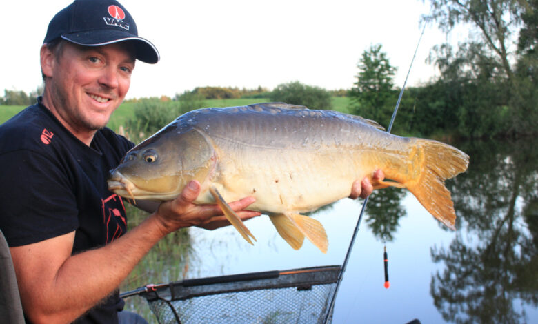 Pêche de la carpe au pellet waggler