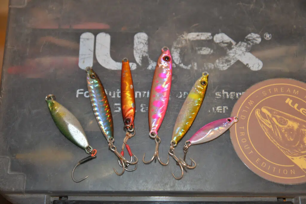 Pêche de la truite au casting jig