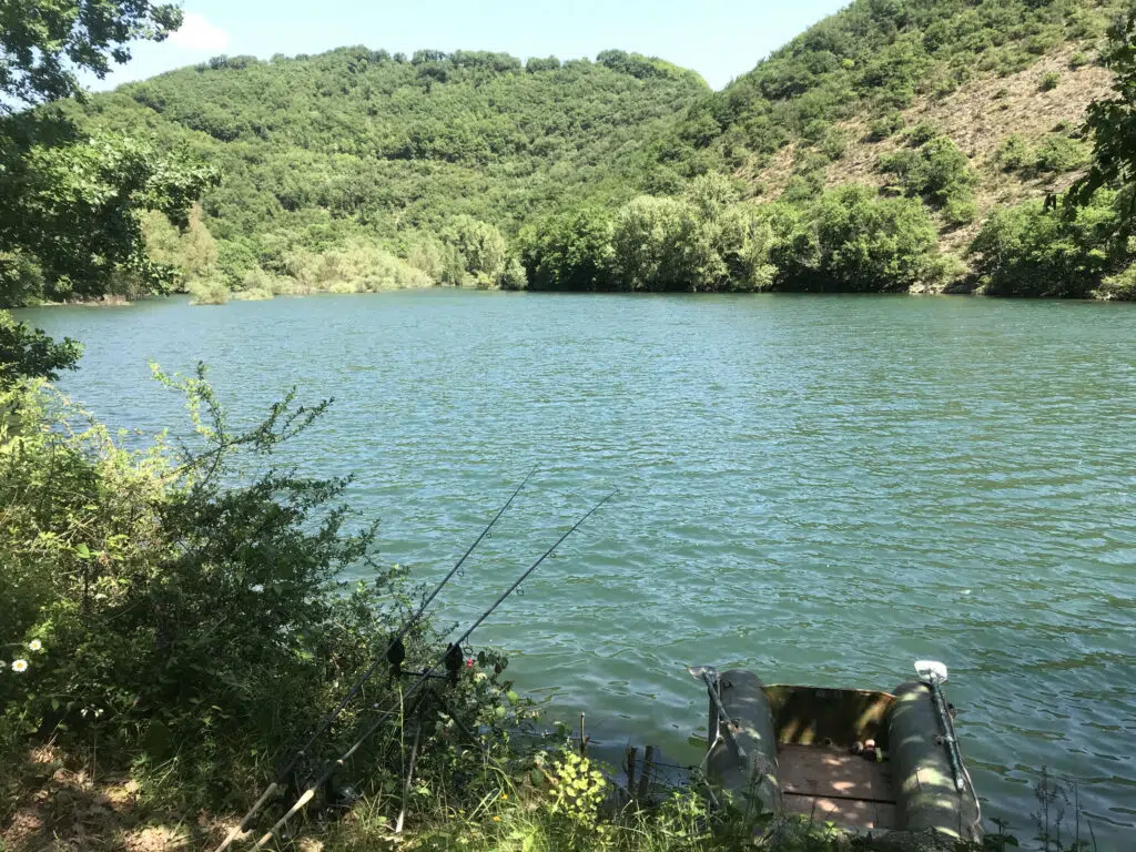 Pêcher la carpe sans faire de bruit