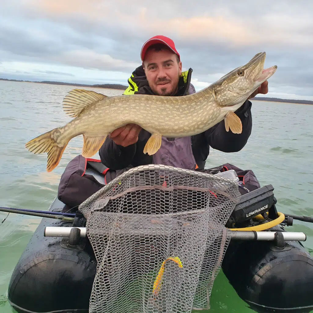 Préparer sa partie de pêche et son, matériel.