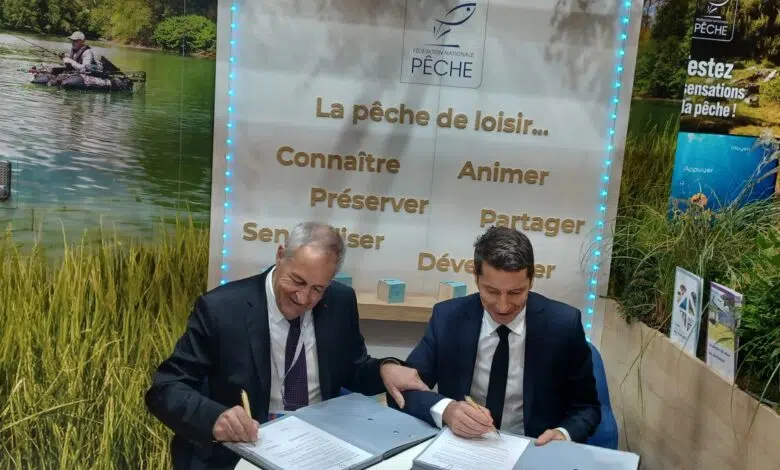 Signature de la convention AMF / FNPF.