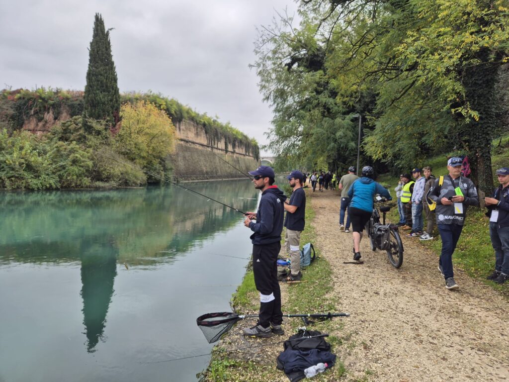 Baptiste et Martin sur les douves du secteur B le dimanche