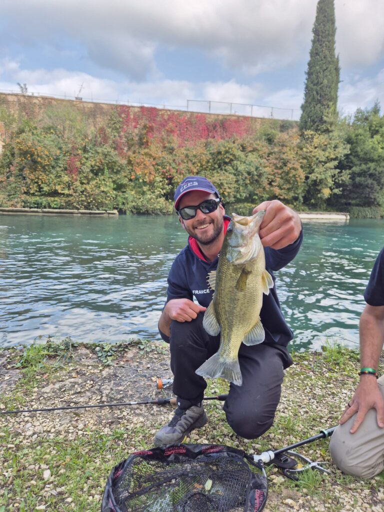 Superbe Bass pour Baptiste VERGER