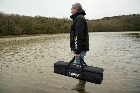 Le Carp’O revient chez Amiaud : focus sur le nouveau rod pod Carp’O R1 2 rod Pod Amiaud Carpo R1